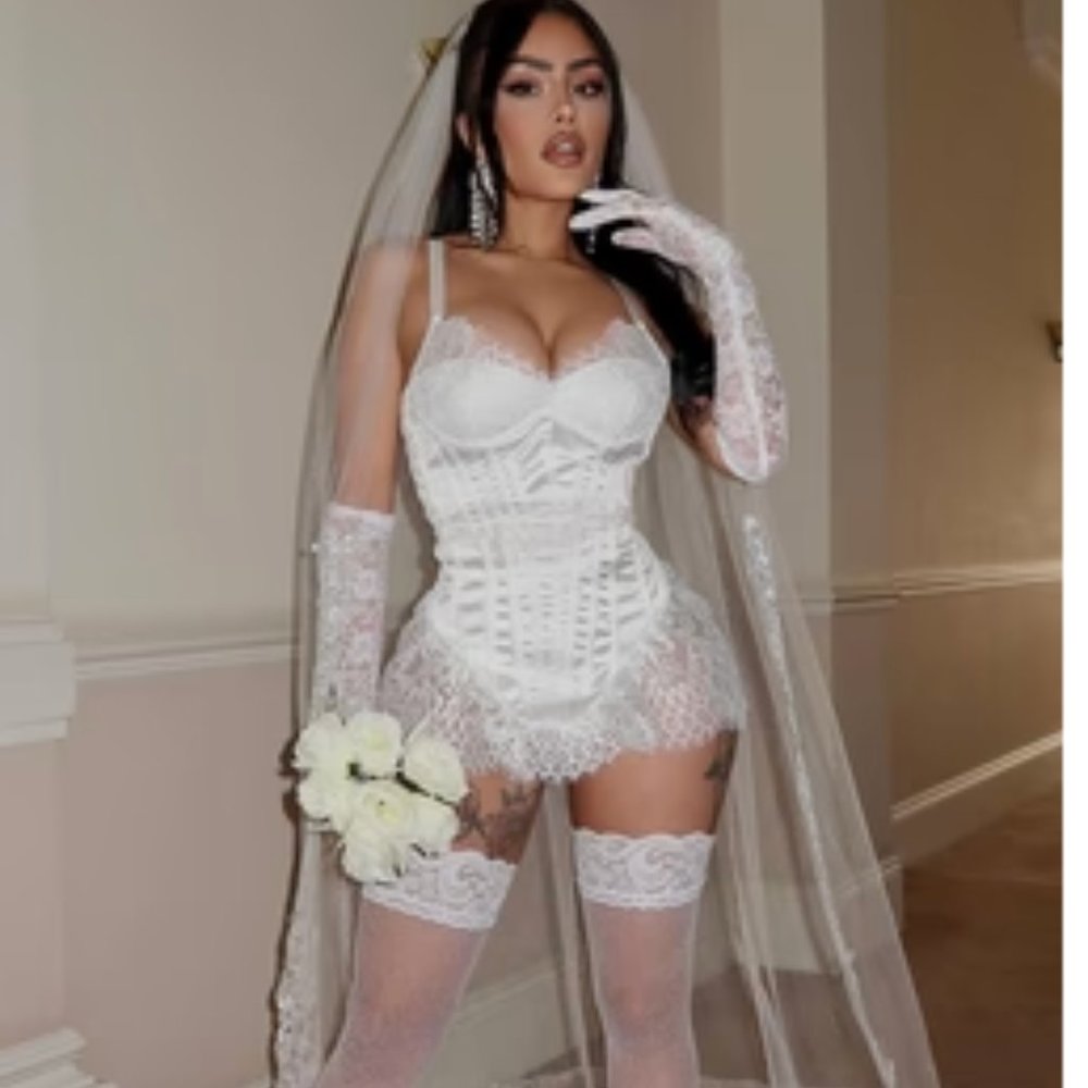 Fashion Nova Bride Halloween Costume S/M